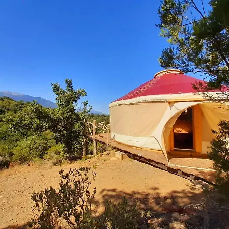 Yourte Contemporaine Avec Magnifique Vue Sur Les Montagnes Campo de lujo *